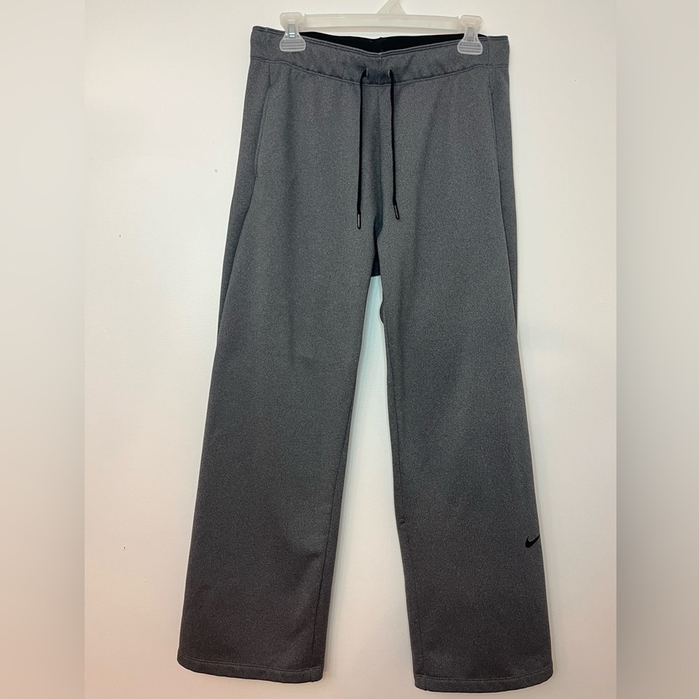 Nike Men’s Gray Fleece Sweatpants Size M Relaxed Fit Drawstring